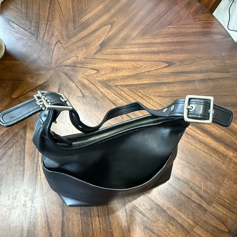 Coach Vintage 9058 Legacy Hobo Black Leather Nickel Silver Tone Hardware - Picture 9 of 16